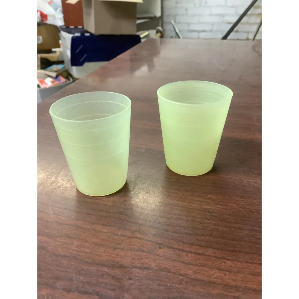 VTG Tupperware MIDGETS 2oz Containers 101-19 Pastel Yellow